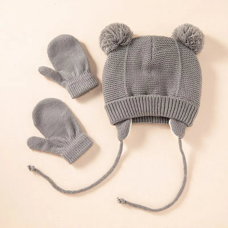 Bonnet et moufles bébé en maille — doublés polaire